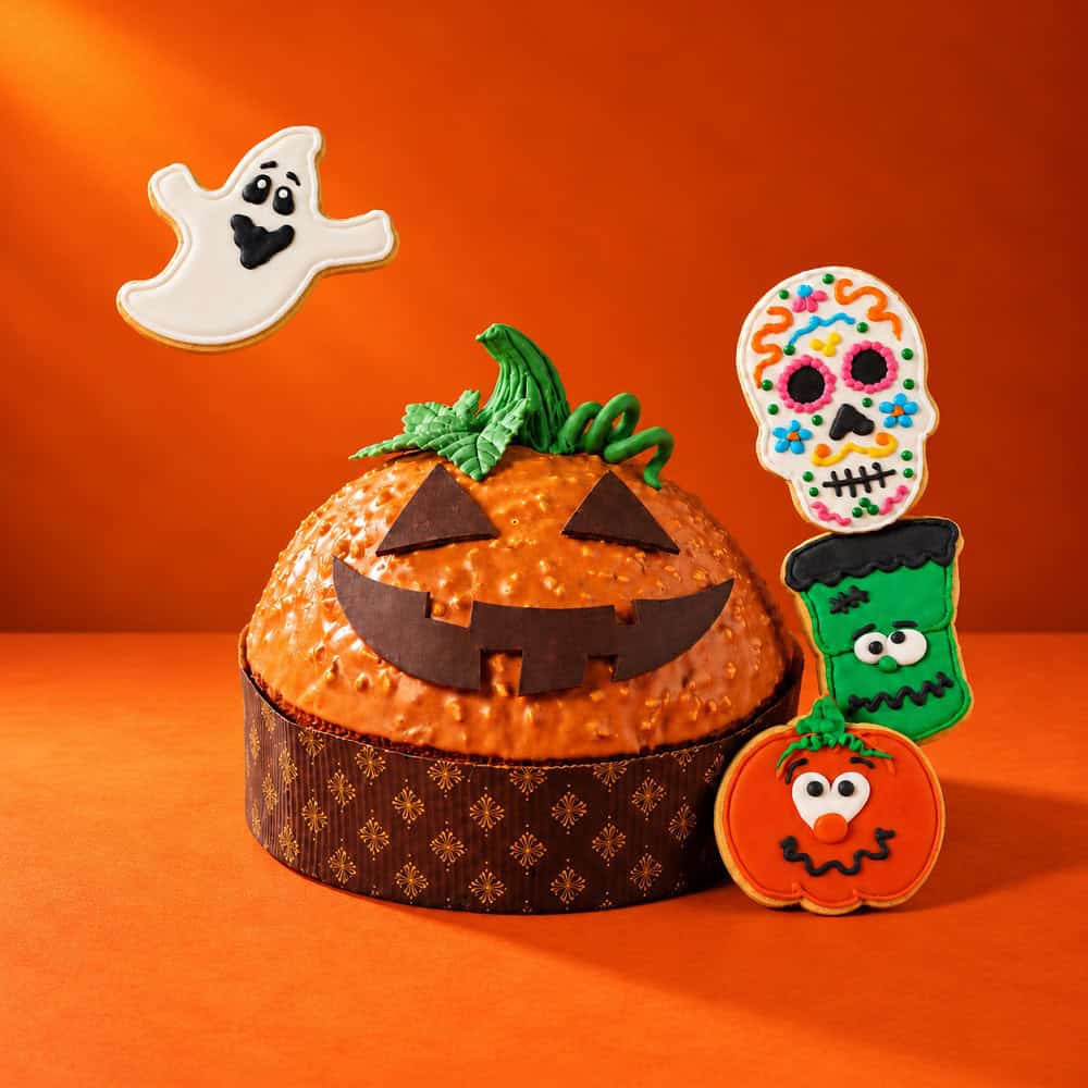 Dolci di Halloween Martesana: il panettone in limited edition con glassa di cioccolato bianco.